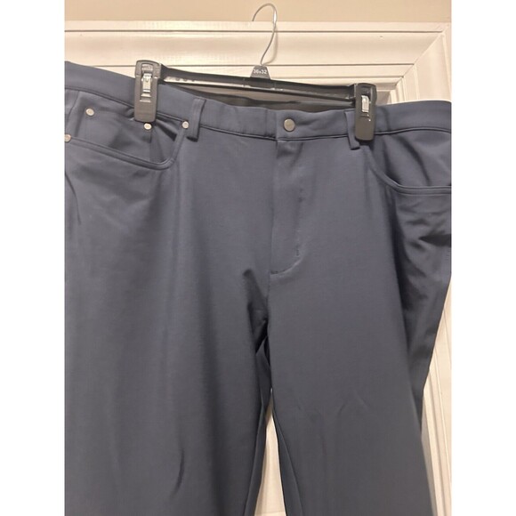 New Greg Norman Men's Polyester Ultimate 5-Pocket Pants Navy Blue Size 38x30 - Picture 2 of 7